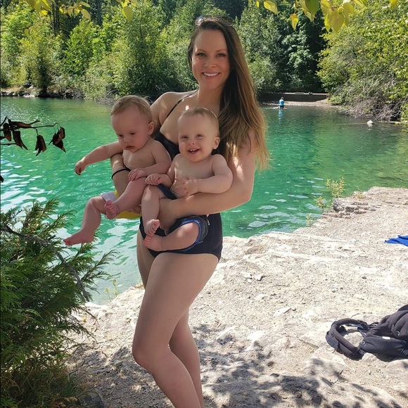 Meet your Posher, Brianna - Picture 1 of 1